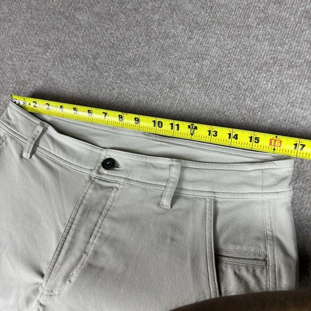 Lululemon Commission Shorts Mens 34 Khaki Stretch Golf Chino Casual 10